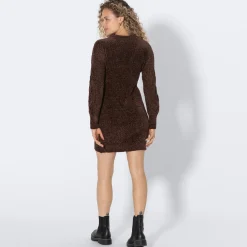 Damen NKD Damen-Chenille-Strickkleid mit Zopfstickmuster